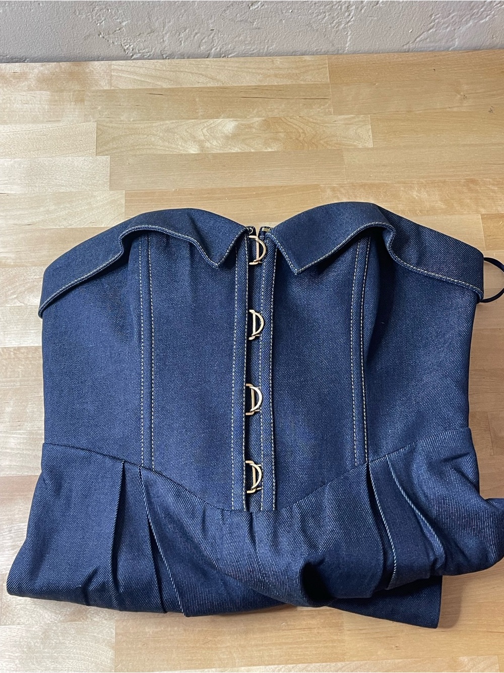 BCBGMAXAZRIA Savannah Jumpsuit Raw Denim Size 4 - Picture 3 of 16